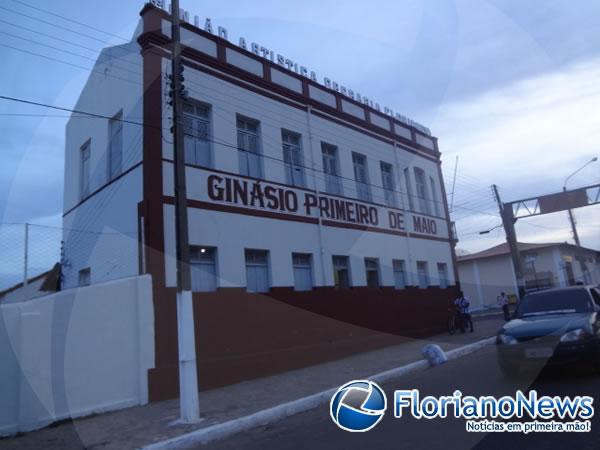 Gin&aacute;sio Primeiro de Maio(Imagem: FlorianoNews)
