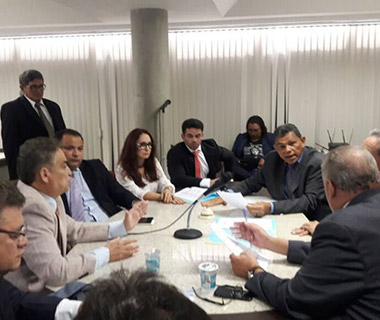 Deputados desistem da reeleição e Assembleia terá renovação em 2019