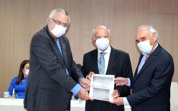 Ministro Aldir Passarinho J&uacute;nior recebe homenagem da Funda&ccedil;&atilde;o Floriano Clube de Oeiras(Imagem:Divulga&ccedil;&atilde;o)