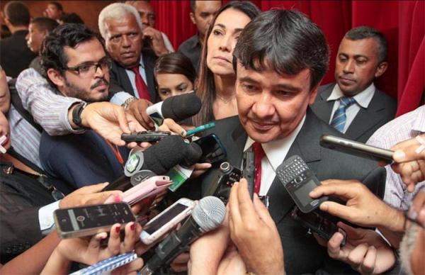 Governador inaugura e autoriza obras em Cocal