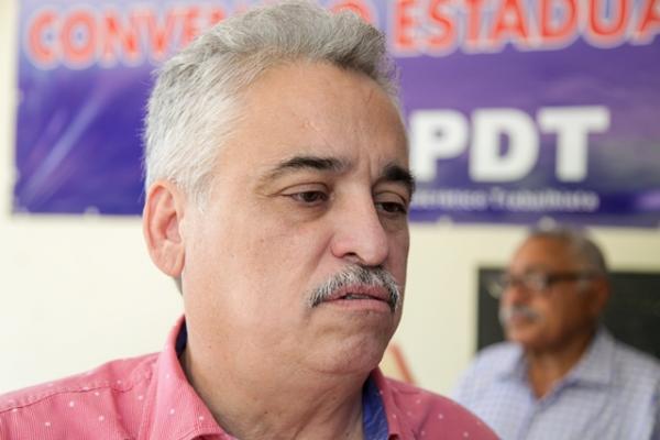 Robert reafirma possibilidade de confrontar Wellington em 2018