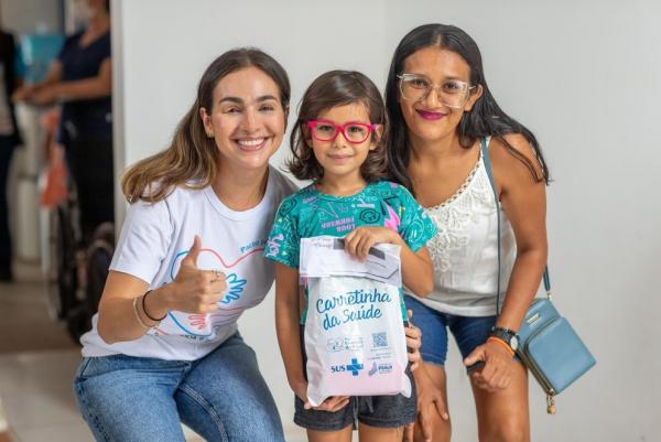 A coordenadora do Pacto pelas Crian&ccedil;as do Piau&iacute;, Isabel Fonteles, participou do momento de entrega.(Imagem:Divulga&ccedil;&atilde;o)