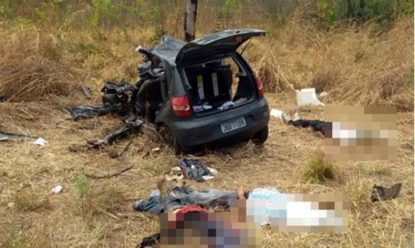 Acidente com veículo que seguia do Piauí para Goiás deixa três mortos.(Imagem:180graus)