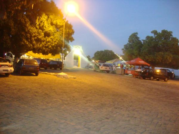 Frente do cemit&eacute;rio as 5h da manha(Imagem:reda&ccedil;&atilde;o)