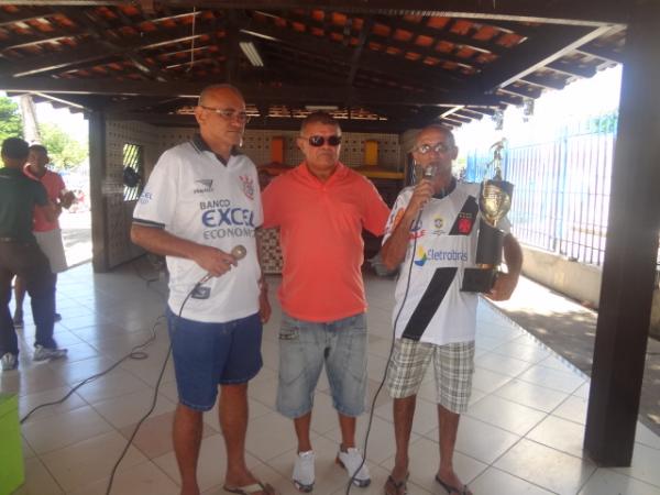 Realizada partida final do campeonato Os Quarent&otilde;es.(Imagem:FlorianoNews)