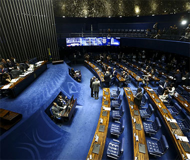 Senado deve concluir terça-feira votação de mudanças na Previdência