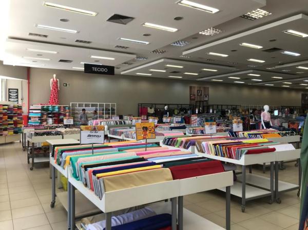 Armaz&eacute;m Para&iacute;ba reinaugura setor de moda em um evento especial de transforma&ccedil;&atilde;o e ofertas(Imagem:FlorianoNews)