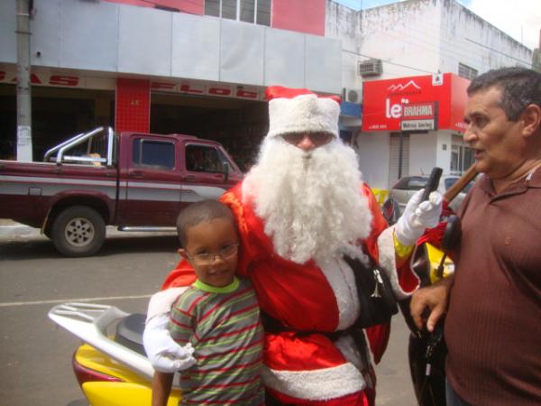 Momento Papai Noel(Imagem:reda&ccedil;ao)