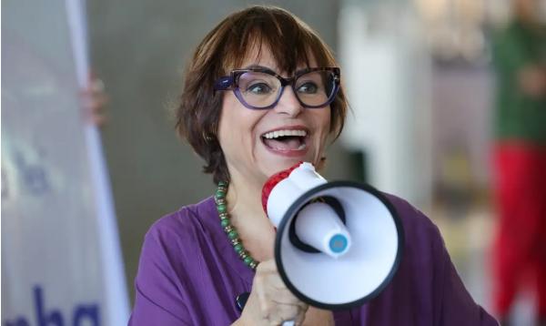 Viva Maria, da Rádio Nacional, presta serviço a mulheres há 45 anos