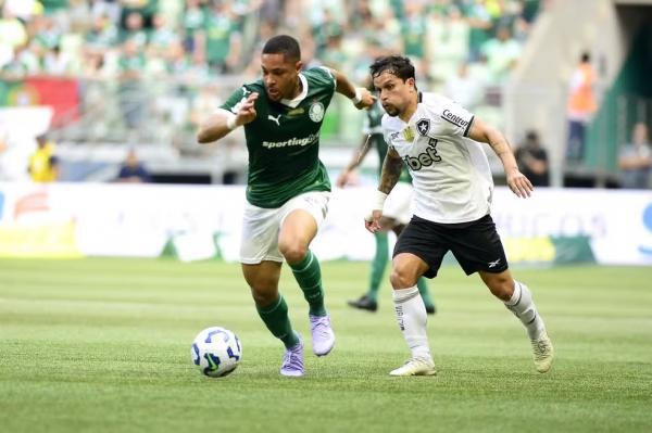 Palmeiras x Botafogo - Vitor Roque e Artur(Imagem:Marcos Ribolli)
