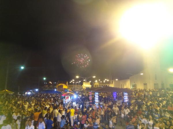 Grande público participa da festa da virada em Barão de Grajaú.(Imagem:FlorianoNews)