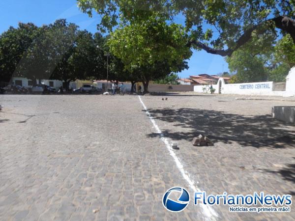 Iniciada obras para amplia&ccedil;&atilde;o do Cemit&eacute;rio S&atilde;o Pedro de Alc&acirc;ntara.(Imagem:FlorianoNews)