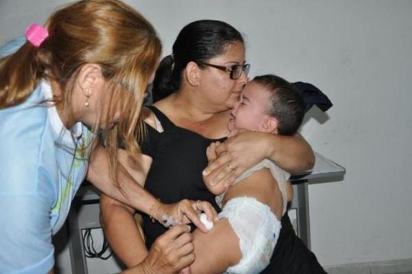 Secretaria de Saúde de Floriano realiza dia D de vacinação contra gripe.(Imagem:SECOM)