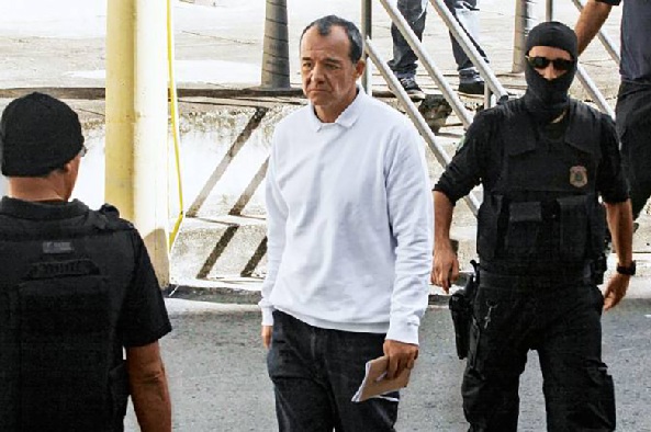 Desembargador suspende anulação da condenação de Sérgio Cabral