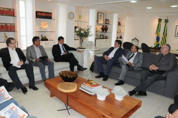 Governo garante abastecimento de água em cidades com até 15 mil habitantes em 2017
