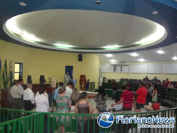 Corpo do ex-vereador Pedro Holanda foi velado na Câmara Municipal de Floriano. (Imagem:FlorianoNews)