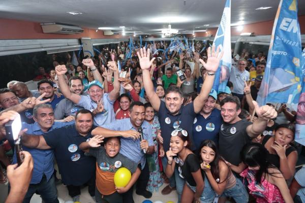 Joel participa de eventos com multidão, demonstra forte mobilização e apresenta propostas.(Imagem:Ascom)