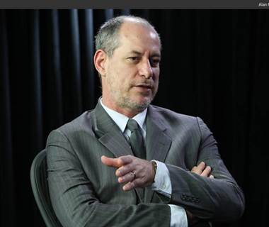 Ciro diz que, se eleito, vai tornar tarefa combater o narcotráfico