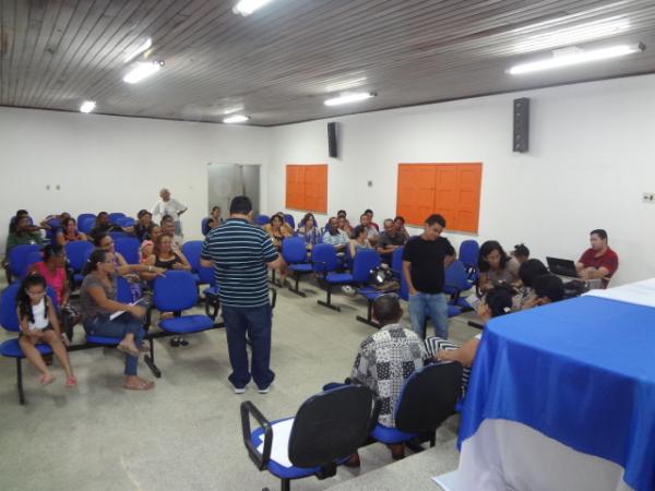 Realizada reuni&atilde;o com os benefici&aacute;rios do PSH Taboca.(Imagem:FlorianoNews)