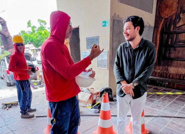 Mestre de obras Franz&eacute; Ara&uacute;jo e Superintendente da Sudarpi, &Iacute;caro Machado.(Imagem:Gabriel Paulino)