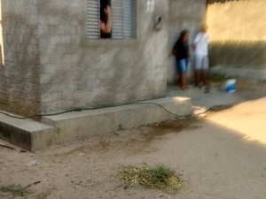 Homem é morto e mulher baleada durante atentado em Teresina