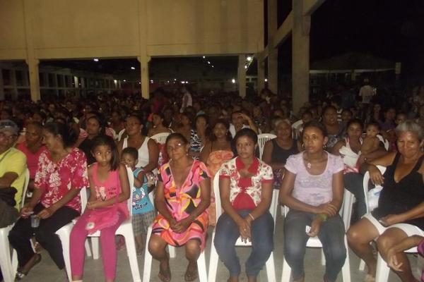 Realizado em Floriano o 8º Baile Amor de Mãe