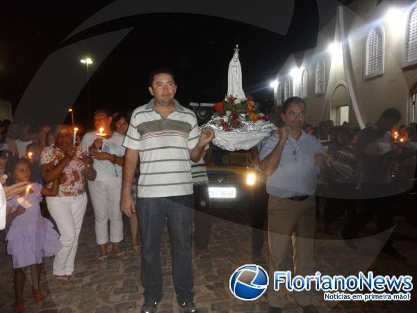 Prociss&atilde;o encerrou os festejos de Nossa Senhora de F&aacute;tima em Floriano.(Imagem:FlorianoNews)