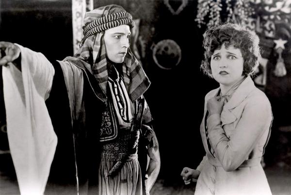 Filme O Shiek, de 1921.(Imagem:Reprodu&ccedil;&atilde;o)