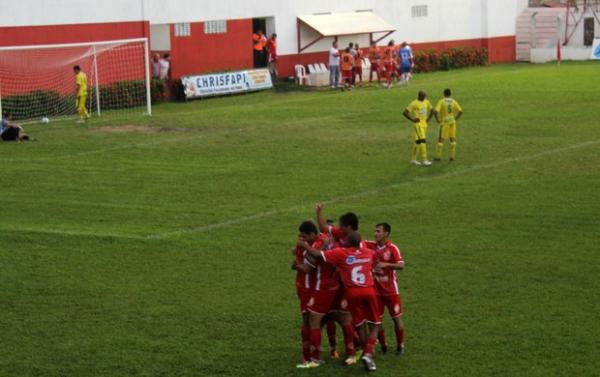 4 de Julho foi 5&ordm; colocado no Piauiense deste ano, mas pode ficar fora em 2013.(Imagem:Josiel Martins)