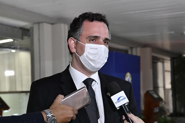 Pacheco anuncia mutirão e eleva pressão para Alcolumbre pautar sabatina de Mendonça ao STF