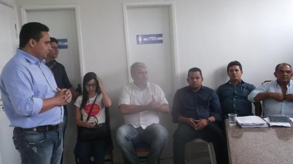 Prefeitura e C&acirc;mara Municipal de Floriano debatem projeto de lei de aliena&ccedil;&atilde;o de im&oacute;veis.(Imagem:FlorianoNews)
