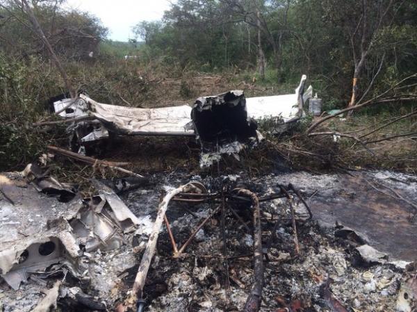 Avi&atilde;o monotor que caiu seguia para pista clandestina.(Imagem:Pol&iacute;cia Civil / Divulga&ccedil;&atilde;o)