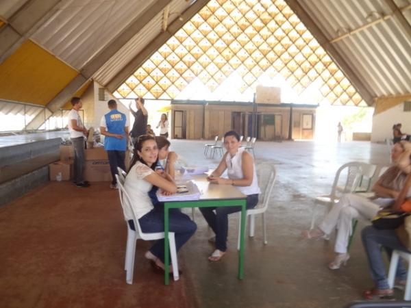CEIR M&oacute;vel realiza entrega de produtos ortop&eacute;dicos em Floriano.(Imagem:FlorianoNews)