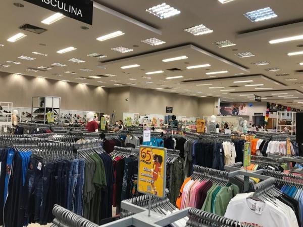 Armaz&eacute;m Para&iacute;ba reinaugura setor de moda em um evento especial de transforma&ccedil;&atilde;o e ofertas(Imagem:FlorianoNews)