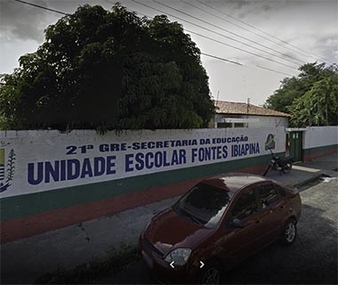 Diretora expulsa aluna que leva filho para sala de aula