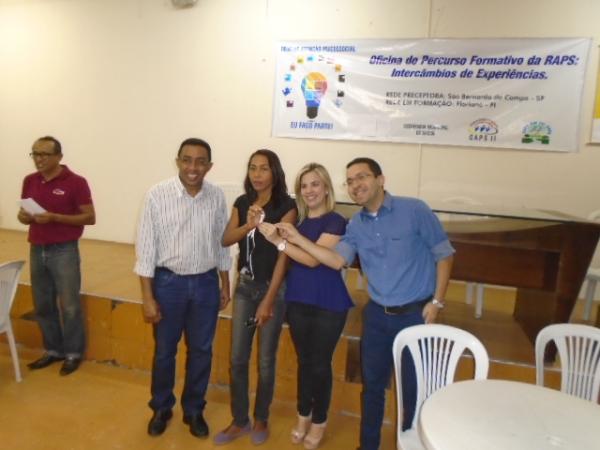 SEMDAS e CEF realizam entrega de 14 casas e 7 unidades para benefici&aacute;rios em Floriano.(Imagem:FlorianoNews)