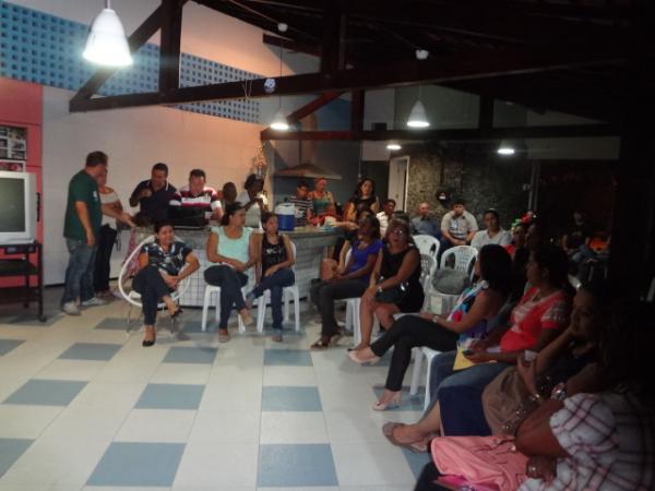 Coliga&ccedil;&atilde;o N&oacute;s Podemos realizou reuni&atilde;o com candidatos a vereador.(Imagem:FlorianoNews)