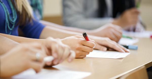 Quatro empresas selecionam para mais de 130 vagas de emprego