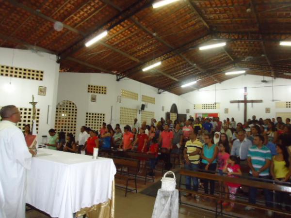 Igrejas de Floriano celebram nascimento de Cristo