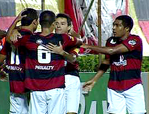 Vitória supera o 'perdido' São Paulo