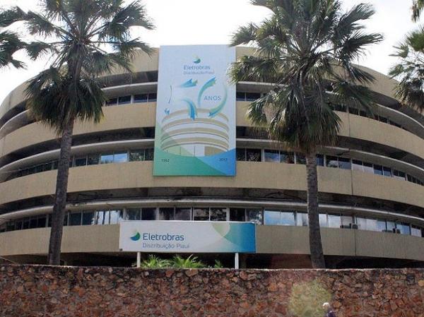 Eletrobras e empresas de telefonia lideraram em reclamações no Procon/PI