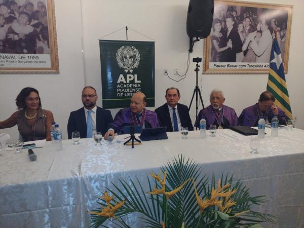 Membros da APL fazem visita hist&oacute;rica &agrave; Floriano(Imagem:FlorianoNews)
