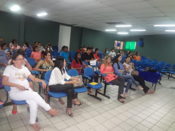 Acad&ecirc;micos de Pedagogia da UESPI realizam I SIPEC em Floriano.(Imagem:FlorianoNews)