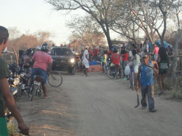 Chegada da Pol&iacute;cia no local(Imagem:Florianonews)