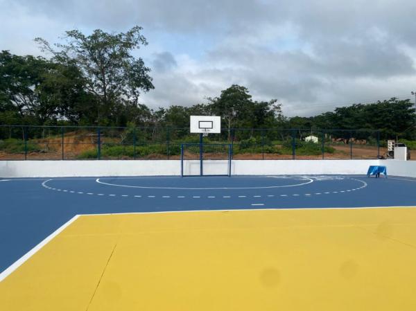Quadra poliesportiva no povoado Bol&iacute;via(Imagem:Ascom Secepi)