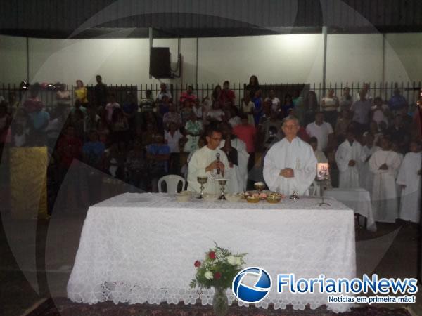 Feriado de Nossa Senhora das Gra&ccedil;as teve prociss&atilde;o e missa em Floriano. (Imagem:FlorianoNews)