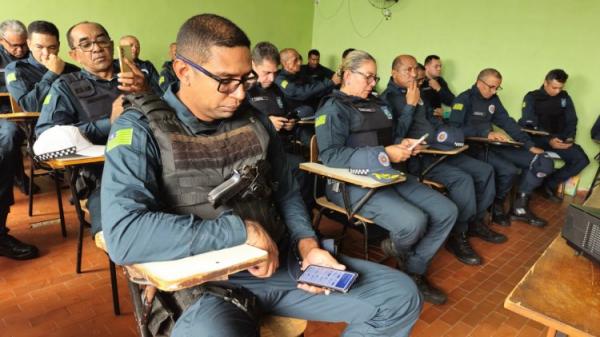 Prefeitura de Floriano apresenta serviços do Saúde Digital a policiais do 3º BPM(Imagem:Secom)