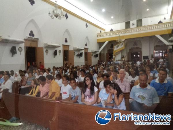4&ordf; caminhada com Nossa Senhora encerra m&ecirc;s mariano em Floriano.(Imagem:FlorianoNews)