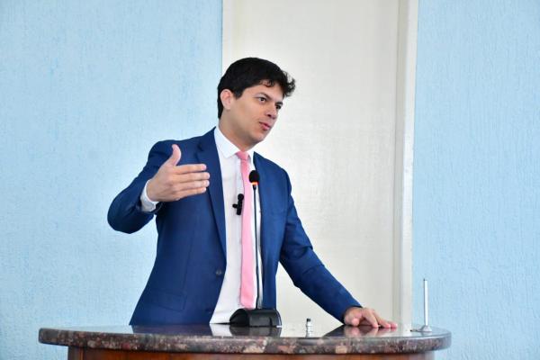 Vereador En&eacute;as Maia(Imagem:CMF)