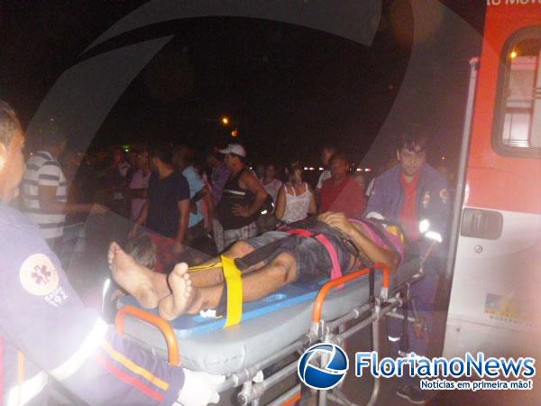 Casal fica ferido após colisão entre motocicleta e automóvel em Floriano.(Imagem:FlorianoNews)